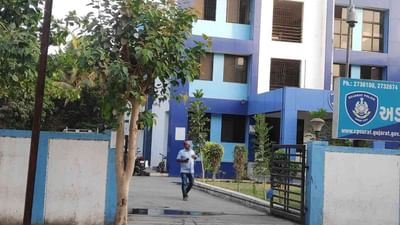 Surat: બહેનપણીએ જ ઘરમાં કરી 3 લાખના દાગીનાની ચોરી, મિત્રતા કેળવી વિશ્વાસમાં લીધા બાદ કર્યો હાથસાફ