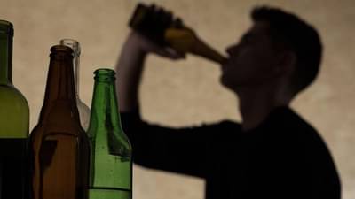 શિયાળામાં આલ્કોહોલનું સેવન બની શકે છે જીવલેણ! જાણો કેવી રીતે છે તમારા સ્વાસ્થ્ય માટે ખતરનાક