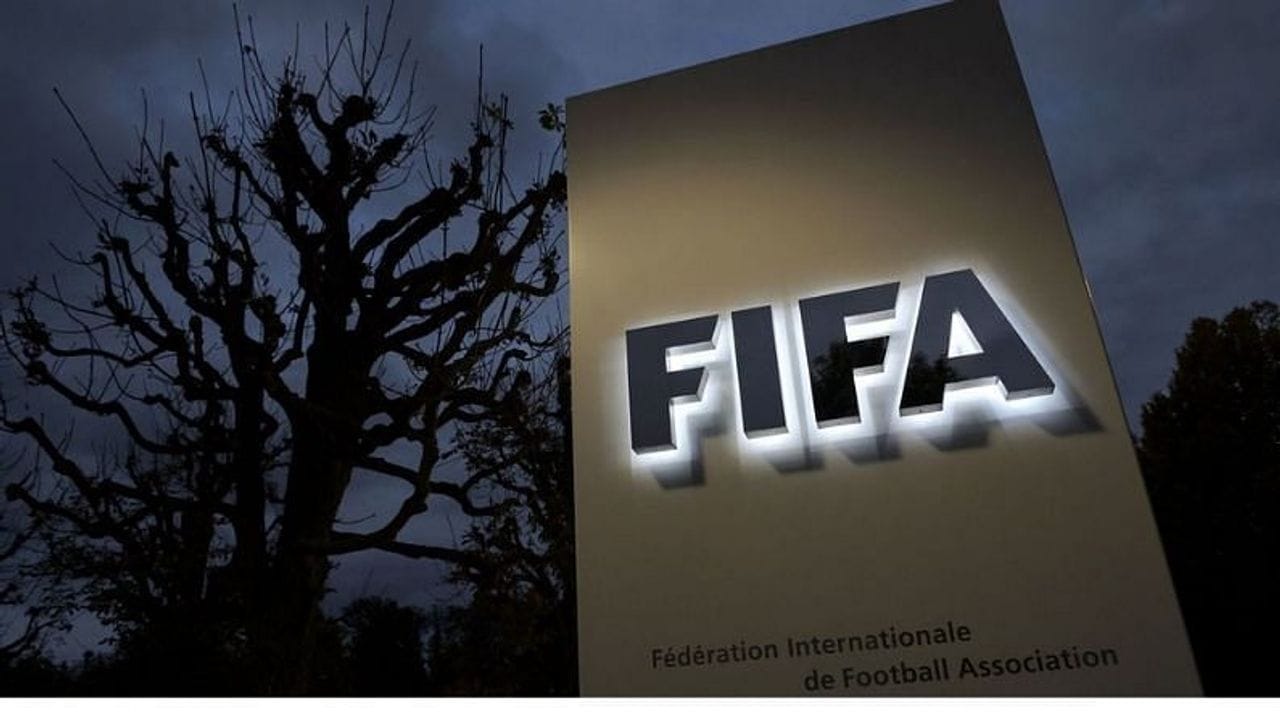 FIFA ની 2022ની આંતરરાષ્ટ્રીય યાદીમાં 18 ભારતીય ફૂટબોલ રેફરીની પસંદગી કરાઈ, 14 પુરુષ અને 4 મહિલા રેફરીનો સમાવેશ