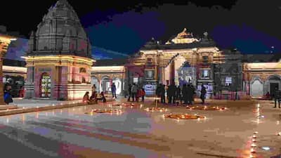Kashi Vishwanath Corridor: બાબા વિશ્વનાથને સ્પર્શીને ફરી એકવાર વહેશે મા ગંગા, જાણો કોરિડોરમાં શું છે ખાસ