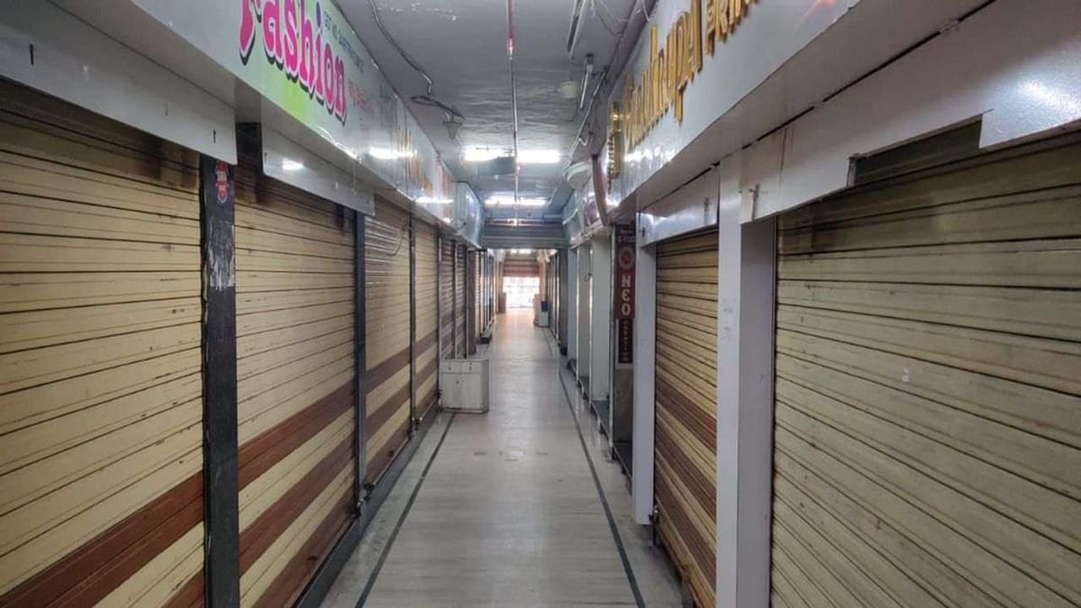 Surat : એક દિવસ બંધ રાખવાથી સુરતની ટેક્સ્ટાઈલ માર્કેટોને 150 કરોડનું નુકશાન, છતાં લડત આપવા વેપારીઓ કટિબદ્ધ