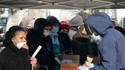 Omicron: ઓમિક્રોનથી બચવા દુનિયા ઉતરી મેદાનમા, એસ્ટ્રાજેનેકાનાં બુસ્ટર ડોઝ પર આશ, લાદવામાં આવ્યા સખત નિયમો