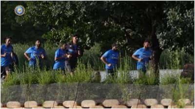 IND vs SA:દક્ષિણ આફ્રિકામાં જોવા મળ્યું ચક દે ઈન્ડિયાનું દ્રશ્ય, દ્રવિડ અને વિરાટની ટીમ વચ્ચે રમાય જોરદાર મેચ જુઓ VIDEO