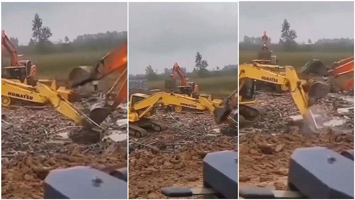 Viral Video : બે બુલડોઝરોએ JCB પર કર્યો હુમલો, લડાઈના ચોંકાવનારા દ્રશ્યો કેમેરામાં થયા કેદ ! Viral Video : બે બુલડોઝરોએ JCB પર કર્યો હુમલો, લડાઈના ચોંકાવનારા દ્રશ્યો કેમેરામાં થયા કેદ !