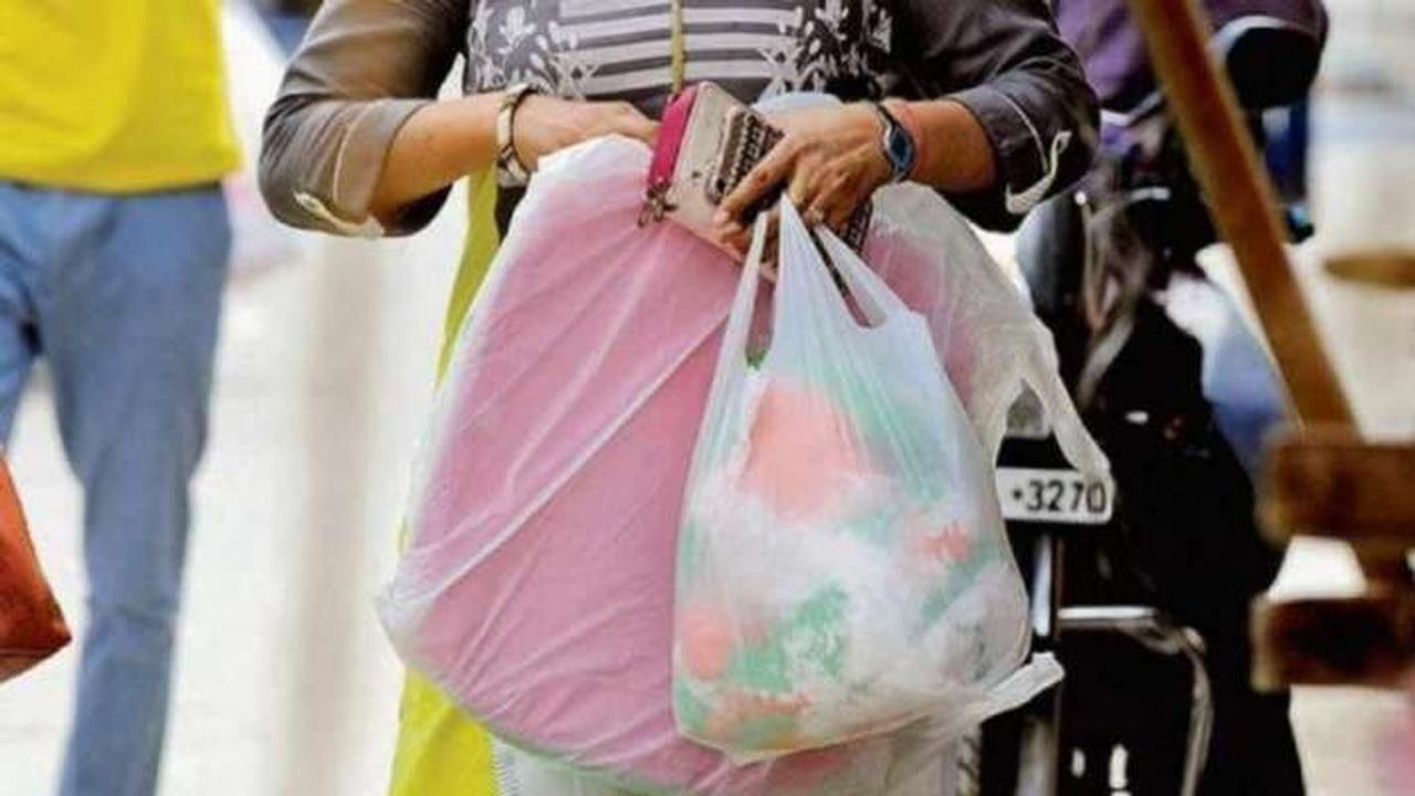 Surat : જુલાઈ 2022થી પ્લાસ્ટિકની થેલી 120 માઇક્રોનથી ઓછી નહીં ચાલે, થર્મોકોલ પર પ્રતિબંધ આવશે