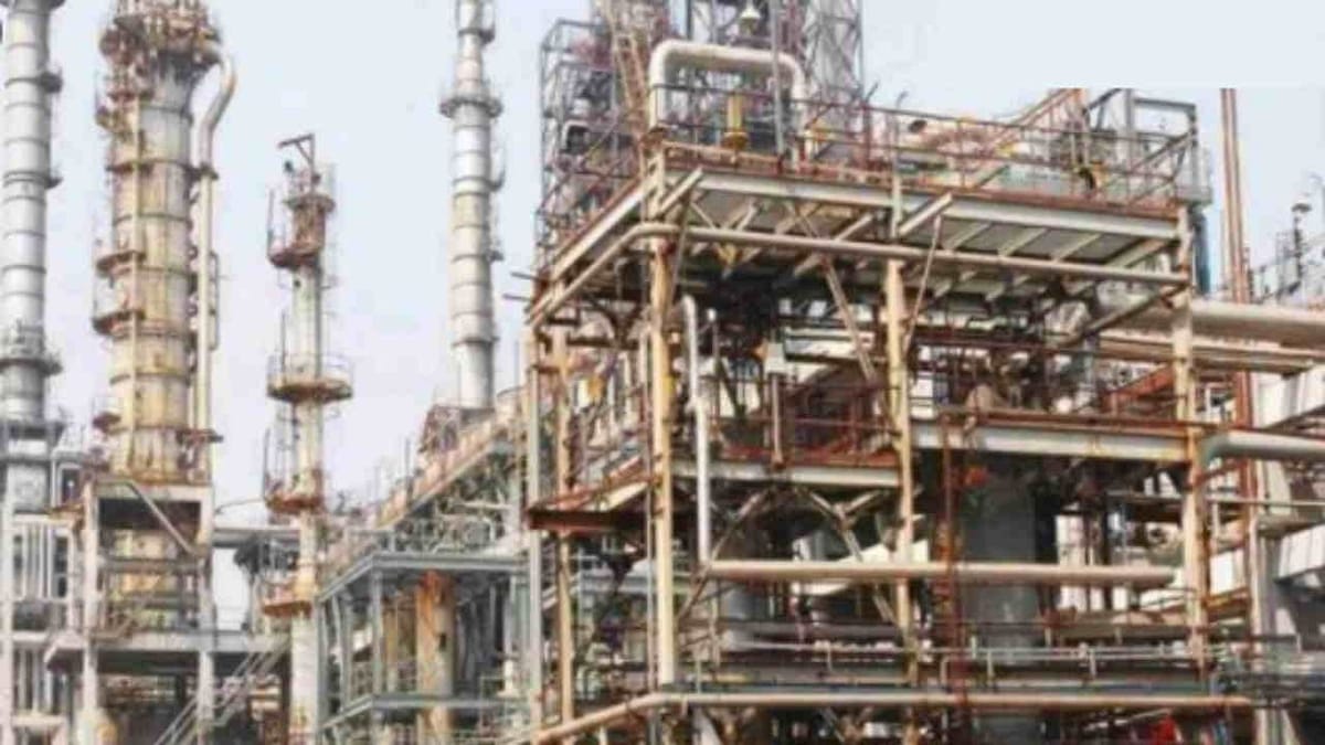 Mumbai: રિફાઈનરીમાંથી શંકાસ્પદ કેમિકલ પાઉડર પડતો જોઈને મચી દહેશત, ફાયર વિભાગ-પોલીસ અને BMCએ સંભાળ્યો મોરચો