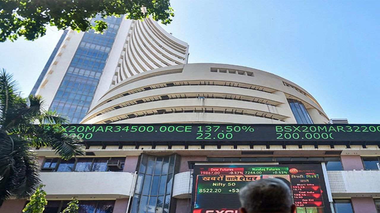 Share Market : નબળા વૈશ્વિક સંકેત સાથે પ્રારંભિક કારોબારમાં ઉતાર - ચઢાવની સ્થિતિ, Sensex 61,360 સુધી ઉછળ્યો