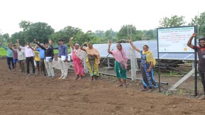 Solar Kranti : સુરતના માંડવી અને ઉમરપાડાના ખેડૂતો સોલાર પંપથી પાણી મેળવીને બારેમાસ ખેતી કરતા થયા