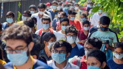 Surat : વિદ્યાર્થીઓના કોરોના સંક્રમણ માટે ફક્ત શાળાઓ જ જવાબદાર, ટ્યુશન ક્લાસીસ નહીં ?