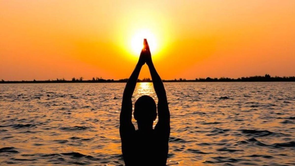 Surya Upasana: શિક્ષણ આડેના અવરોધોને દૂર કરશે સૂર્યદેવ ! જાણો કયા મંત્ર દ્વારા કારકિર્દીને મળશે વેગ ?