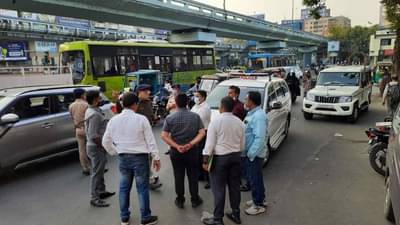 Surat : કોણ છે સુરતના એ કોર્પોરેટર ? જે લોકોની સેકન્ડ બચાવવા માટે કરી રહ્યા છે મહેનત