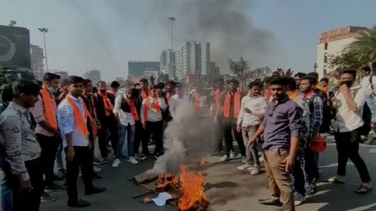 સુરતમાં NSUI અને ABVP આમને સામને, સાસ્કમા કોલેજમાં વિરોધ