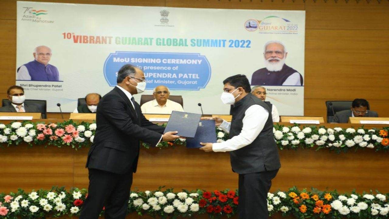 Gandhinagar : વાઇબ્રન્ટ ગુજરાત ગ્લોબલ સમિટના પૂર્વાર્ધ અવસરે સુચિત રોકાણોના વધુ 12 MOU સંપન્ન થયા