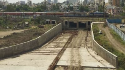 RAJKOT : ગોકળગાયની ગતિએ ચાલતું લક્ષ્મીનગર અંડર બ્રિજનું કામ, ટ્રાફિકની સમસ્યાથી લોકો ત્રાહિમામ