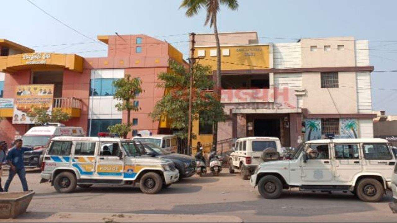 PANCHMAHAL : હાલોલ નગરપાલિકામાં વિવિધ વિકાસ કામોમાં ગેરરિતીની ભાજપના કોર્પોરેટરની રજુઆત