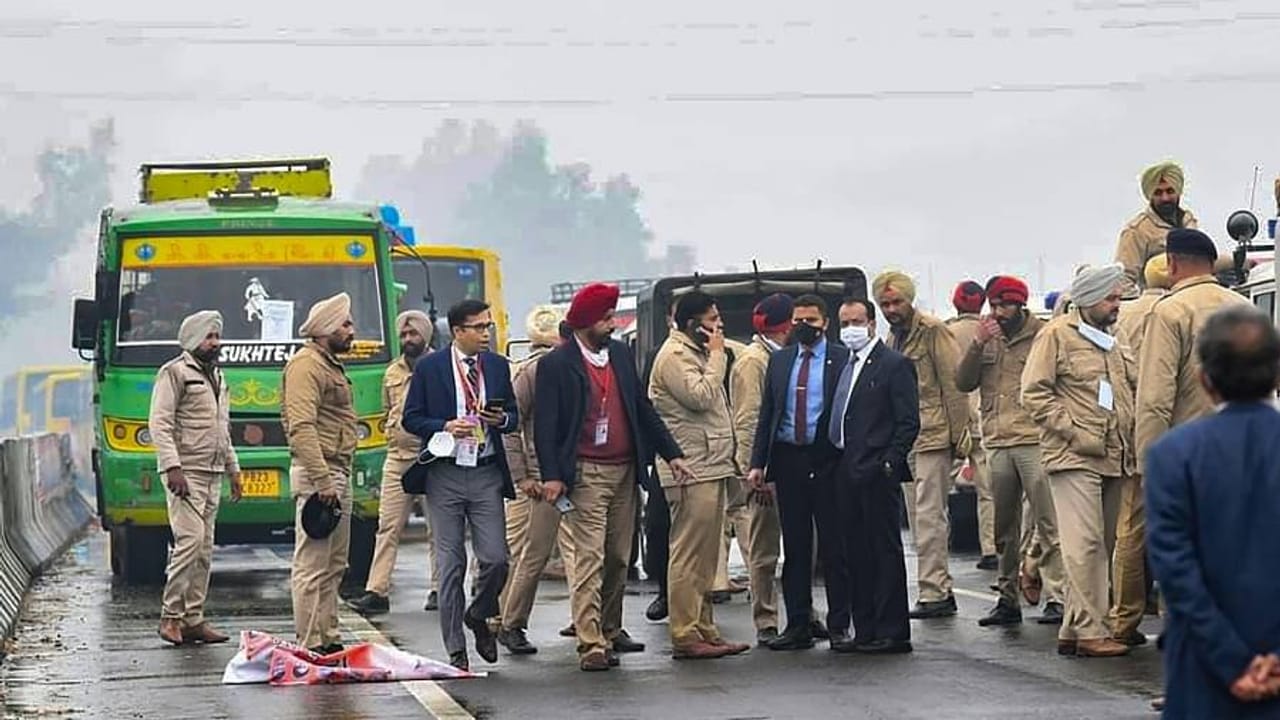 સ્મૃતિ ઈરાનીએ પીએમ નરેન્દ્ર મોદીની સુરક્ષામાં ખામી પર કોંગ્રેસ પર પ્રહાર કર્યા, કહ્યુ-સોનિયા ગાંધીએ ભૂલ સ્વીકારી