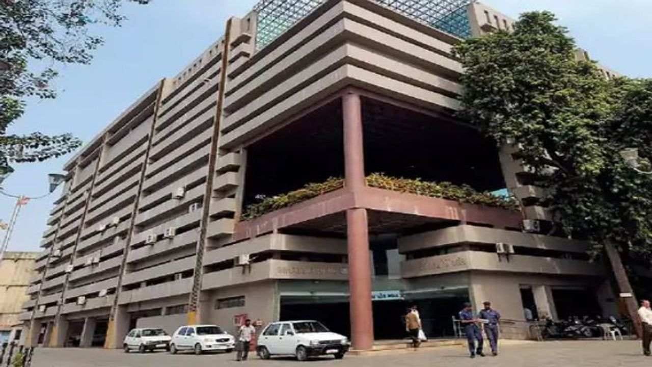 અમદાવાદ : AMCના 150થી વધુ અધિકારીઓ અને કર્મચારીઓ કોરોનાની ઝપેટમાં આવ્યા