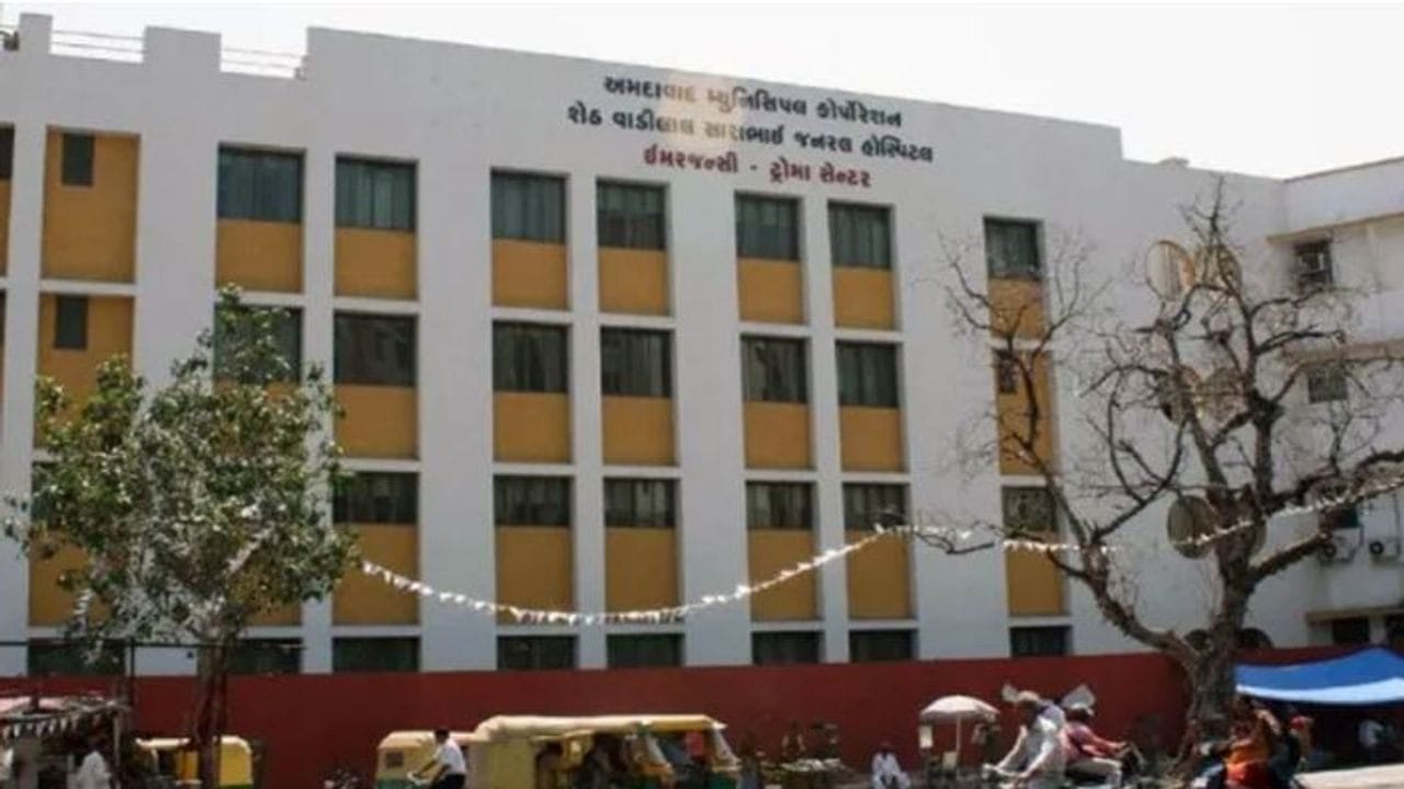 Ahmedabad : SVP હોસ્પિટલ ચાલતી ન હોવાના કારણે VS હોસ્પિટલને ફરી ધમધમતી કરવા AMC મજબુર
