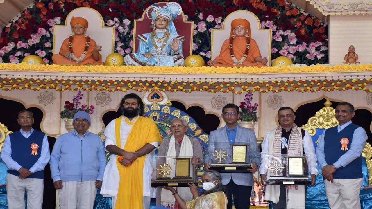 સમાજમાં મૌન ધારણ કરી સમાજની નિસ્વાર્થ અને શ્રેષ્ઠત્તમ સેવા કરનારનું સમાજે સન્માન કરવું જોઈએ : ઉત્તરપ્રદેશના રાજ્યપાલ આનંદીબેન પટેલ