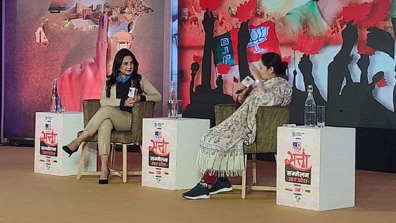 Aparna Yadav: વધારે સારા મુખ્યમંત્રી કોણ ? યોગી આદિત્યનાથ કે સસરા મુલાયમ સિંહ યાદવ ? જાણો TV9 Satta Sammelanમાં અપર્ણા યાદવનો જવાબ