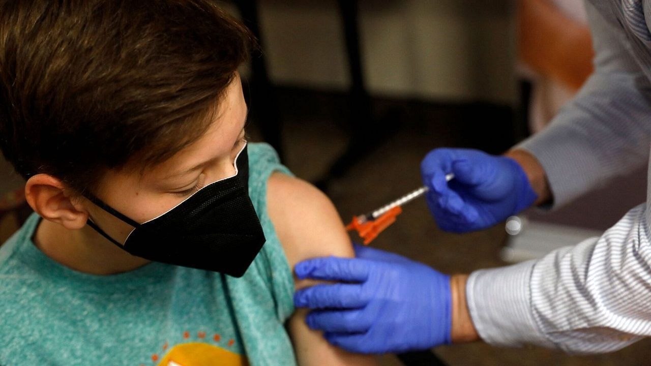 Vaccination for children: કોરોના રસી લીધા પછી બાળકોને આ સમસ્યાઓ થાય તો ગભરાશો નહીં, ડૉક્ટરની સલાહ લો