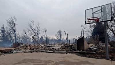 Colorado Fire: અમેરિકાના કોલોરાડોમાં આગના તાંડવ વચ્ચે લોકોએ નવા વર્ષની ઉજવણી કરી,  ત્રણ લોકો લાપતા