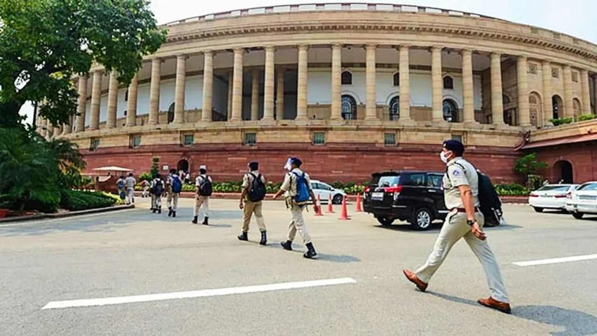 Parliament Budget Session 2022: બજેટ સત્ર પહેલા સંસદમાં Corona વિસ્ફોટ, ઉપરાષ્ટ્રપતિ નાયડુ સહિત 875 કર્મચારીઓ સંક્રમિત Parliament Budget Session 2022: બજેટ સત્ર પહેલા સંસદમાં Corona વિસ્ફોટ, ઉપરાષ્ટ્રપતિ નાયડુ સહિત 875 કર્મચારીઓ સંક્રમિત