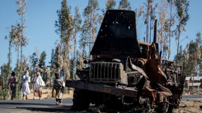 આ દેશમાં અડધી રાત્રે આકાશમાંથી વરસ્યું મોત, શરણાર્થી શિબિર પર હવાઈ હુમલાથી બાળકો સહિત 56ના મોત, 30 ઘાયલ