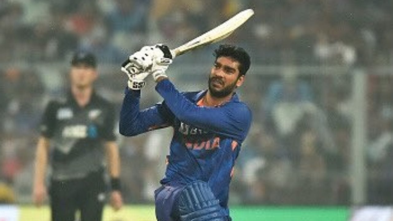 IND vs SA: ટીમ ઇન્ડિયામાં પોતાની ભૂમિકાને લઇને વેંકટેશ ઐયરે કહ્યુ, મારુ કામ ફક્ત 'ખેલ ખતમ' કરવાનુ