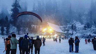 દેશમાં ઠંડીનો ત્રિપલ એટેક, ભારે હિમવર્ષાના કારણે પર્વતો થીજી ગયા, 16 રાજ્યમાં ભારે વરસાદની આશંકા, જાણો ઠંડીની સ્થિતિ