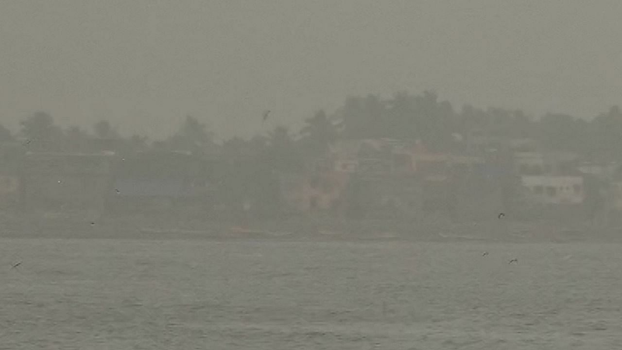 Maharashtra Weather: મહારાષ્ટ્રમાં ઠંડીનુ મોજુ, તાપમાનનો પારો હજુ ગગડશે, IMDએ મુંબઈ માટે આપી આ ખાસ ચેતવણી
