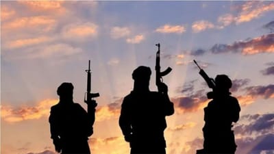 Jammu Kashmir: જુના શ્રીનગર શહેરના સરાફ કદલ વિસ્તારમાં આતંકવાદીઓએ સુરક્ષાદળો પર ફેંક્યો ગ્રેનેડ