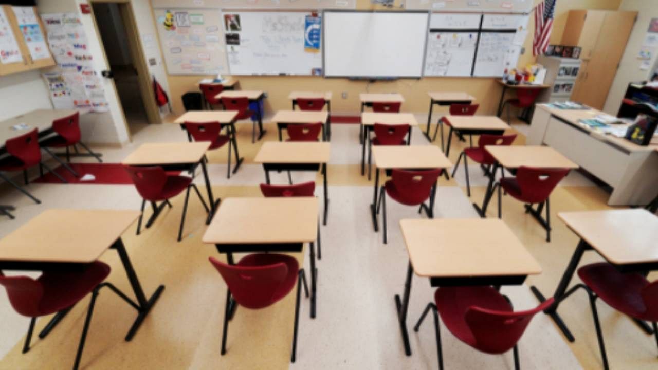 Schools Closed: પુણેમાં સ્કુલ અને કોલેજ હાલ રહેશે બંધ, વધતા કોરોના સંક્રમણને કારણે લેવાયો નિર્ણય