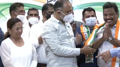 Goa Election: ગોવા વિધાનસભા ચૂંટણી પહેલા ભાજપને મોટો ઝટકો, પૂર્વ મંત્રી માઈકલ લોબો પત્ની સાથે કોંગ્રેસમાં જોડાયા