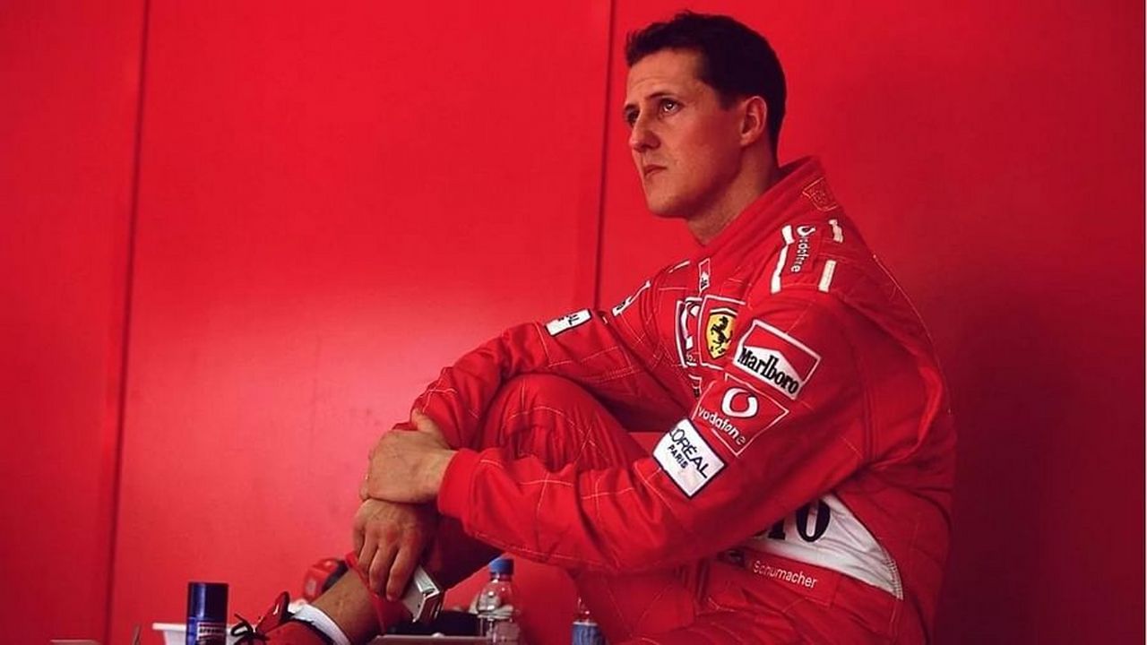 માઈકલ શુમાકર (Michael Schumacher) ને વિશ્વના શ્રેષ્ઠ રેસર્સમાંથી એક ગણવામાં આવે છે. તેણે આવી રેસ કરી છે જેના કારણે તેણે રેસિંગની દુનિયામાં એક અલગ જ સ્થાન બનાવ્યું છે. આ જર્મન રેસરે આ રમતમાં મહાનતાના નવા માપદંડો સ્થાપિત કર્યા છે, જેને અનુસરવું વર્તમાન રેસર્સ માટે મુશ્કેલ છે. શુમાકરે સાત વખત વર્લ્ડ ચેમ્પિયનશિપ (World Championship) નો ખિતાબ જીત્યો હતો. આજે એટલે કે 3 જાન્યુઆરી એ જ શૂમાકરનો જન્મદિવસ છે. આવો અમે તમને 1969માં જન્મેલા શૂમાકર વિશે કેટલીક રસપ્રદ વાતો જણાવીએ.
