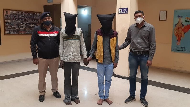 Ahmedabad: ઓઢવમાં મહિલા સાથે દુષ્કર્મ, મહિલાએ પ્રતિકાર કરતા કર્યો હુમલો, પોલીસે બન્ને આરોપીને ઝડપી પાડ્યા