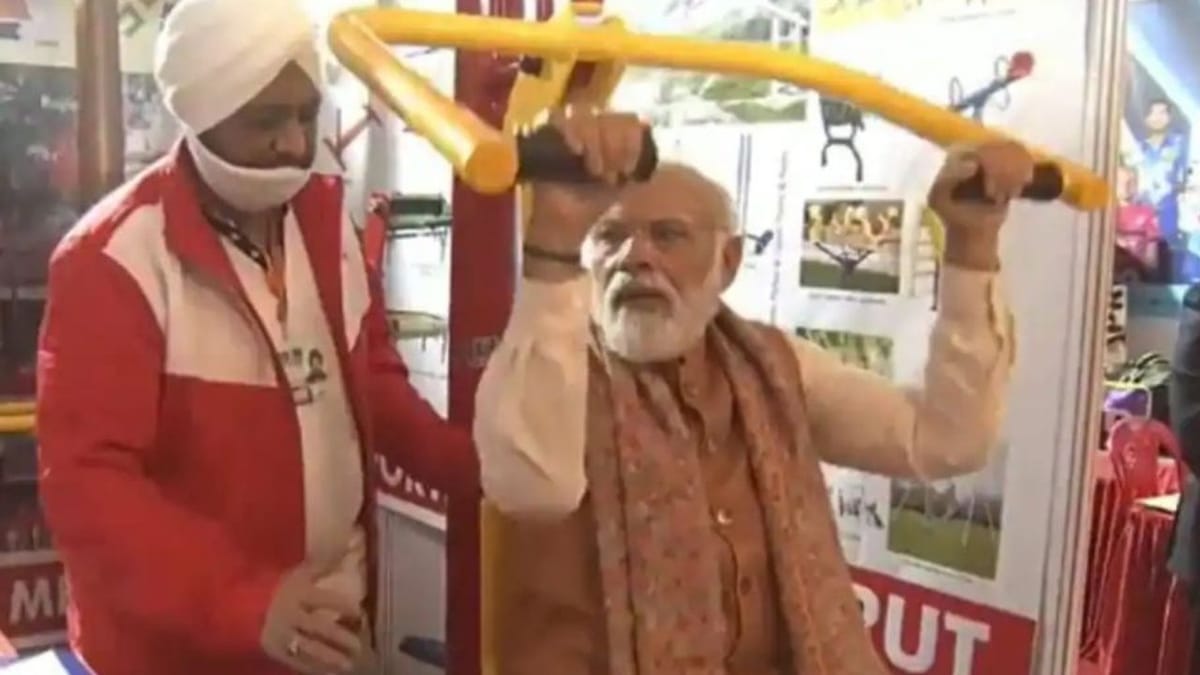 PM MODIનો વર્કઆઉટ કરતો વિડીયો સોશિયલ મીડિયામાં થયો વાયરલ, જુઓ Video