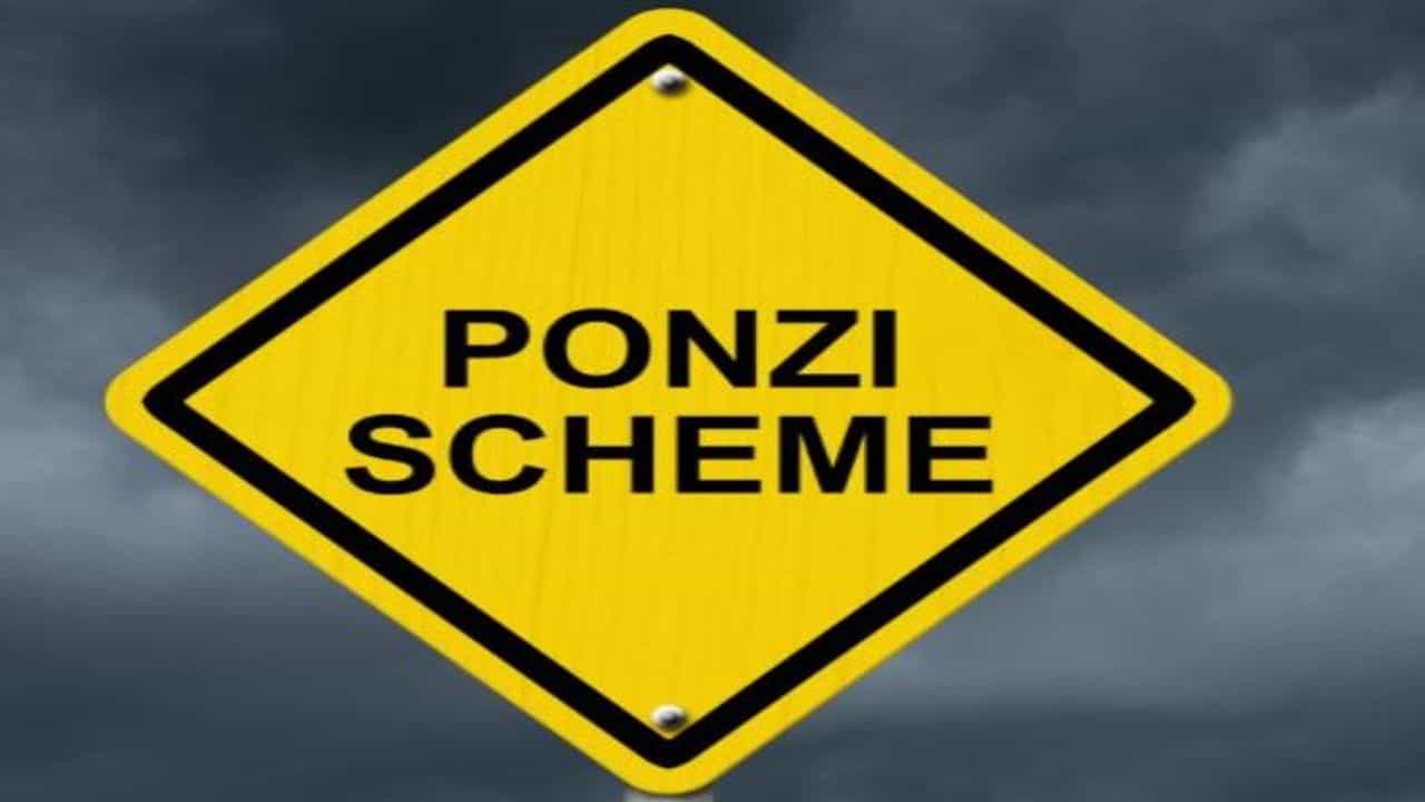 સુરત : પોન્ઝી સ્કીમ ચલાવતી આર.ઇ.ગોલ્ડનું ઉઠમણું, અંદાજિત સાડા 5 લાખ સભ્યો છેતરાયાનું અનુમાન, કંપનીના પ્રમુખની અટકાયત