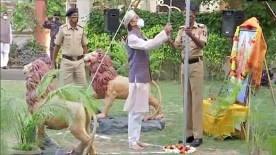 Republic Day 2022: ગણતંત્ર દિવસ નિમિતે RSS મુખ્યાલયથી લઈને દેશભરમાં ફરકાવવામાં આવ્યો તિરંગો