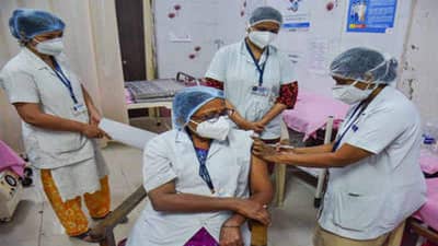 Surat : પ્રિકોશન ડોઝ માટે 10 જાન્યુઆરીએ 44,435 લોકો રજીસ્ટર્ડ, હેલ્થ વર્કર્સને પ્રાથમિકતા