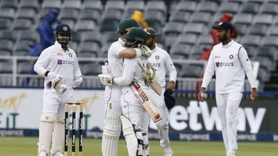 ભારતીય ટીમની આશાઓ પર પાણી ફરી વળ્યું છે. એવી અપેક્ષા રાખવામાં આવી રહી હતી કે ટીમ ઈન્ડિયા જોહાનિસબર્ગના વાન્ડરર્સ મેદાન પર બીજી ટેસ્ટ મેચ જીતીને દક્ષિણ આફ્રિકામાં પ્રથમ ટેસ્ટ શ્રેણી વિજય કરશે પરંતુ એવું થયું નહીં. ડીન એલ્ગરની કપ્તાની હેઠળ, દક્ષિણ આફ્રિકાએ ભારતને સાત વિકેટે હરાવ્યું અને ત્રણ મેચની ટેસ્ટ શ્રેણી 1-1થી બરાબર કરી. દક્ષિણ આફ્રિકાની આ જીતે ઘણા રેકોર્ડ પણ બનાવ્યા છે. ચાલો તમને તે રેકોર્ડ્સ વિશે જણાવીએ.