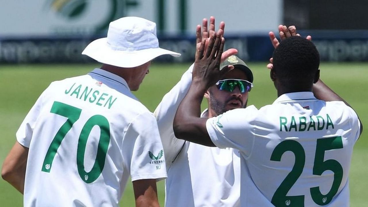 દરમિયાન ઘરઆંગણે દક્ષિણ આફ્રિકાનો આ ત્રીજો સૌથી સફળ ચેઝ છે. આ પહેલા તેણે 2001-02માં ડરબનમાં ઓસ્ટ્રેલિયા સામે 335 રનનો પીછો કર્યો હતો. આ પછી 1905-06માં ઇંગ્લેન્ડ સામે વાન્ડરર્સ મેદાન પર રમાયેલી મેચનો નંબર છે. આ મેચમાં દક્ષિણ આફ્રિકાએ 284 રનનો પીછો કર્યો હતો. આ પછી ભારત સામે 240 રનનો પીછો કરવાનો નંબર આવે છે.