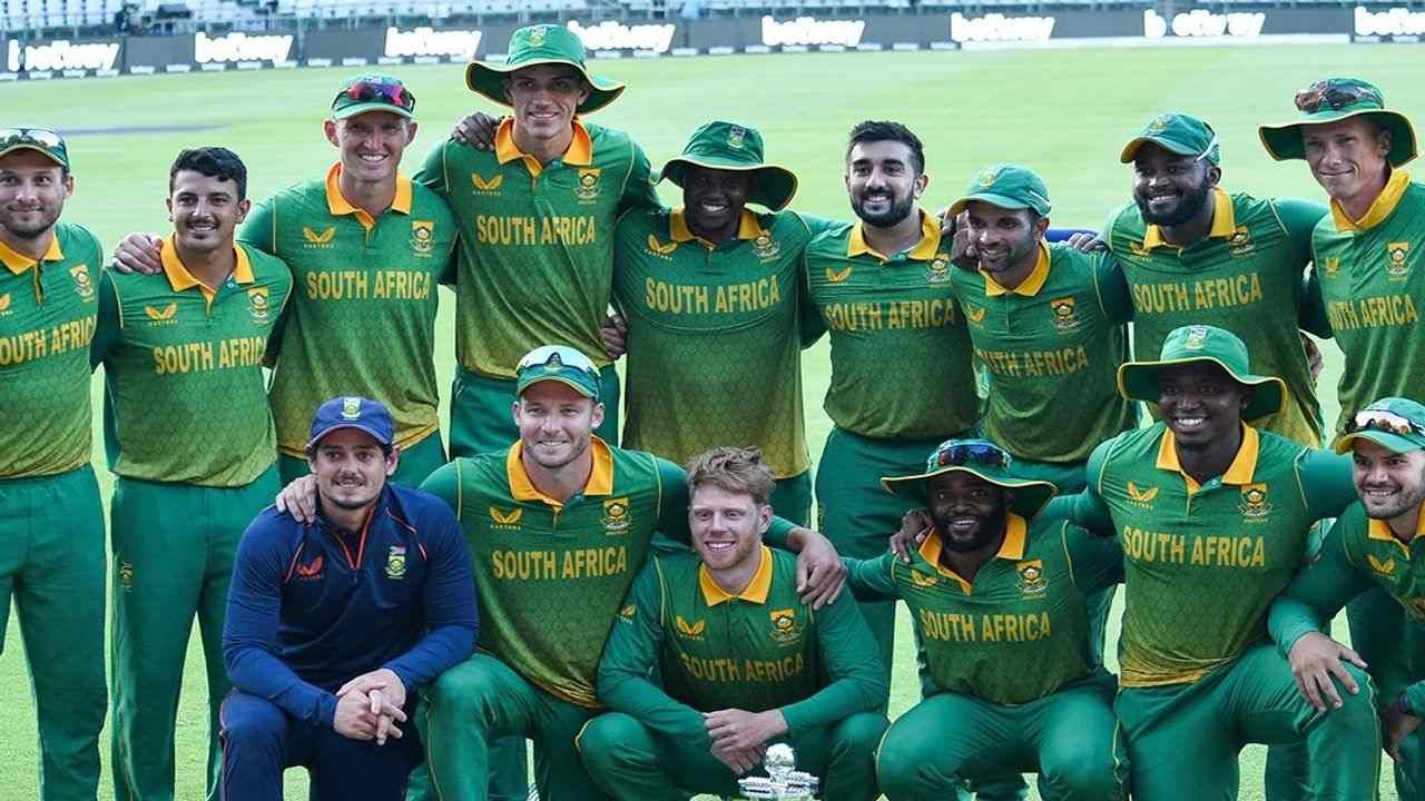 IND vs SA: ટીમ ઇન્ડિયાને ક્લીન સ્વીપ કર્યા બાદ દક્ષિણ આફ્રિકાના ખેલાડીએ કહ્યુ 'જય શ્રી રામ', સોશિયલ મીડિયા પર Viral થઇ પોસ્ટ