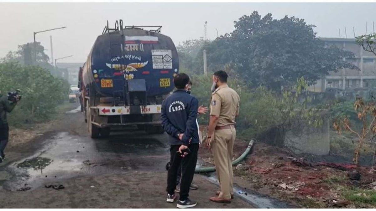 Surat : કેમિકલ ગેસ લીક કેસમાં પોલીસ સક્રિય, કંપનીના માલિકોને લુકઆઉટ નોટિસ જાહેર