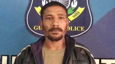 SURAT : ગુજસીટોકના ગુનામાં નાસતા ફરતા બંટી ગેંગના મુખ્ય સુત્રધાર કૈલાસ પાટીલને SOGએ દબોચ્યો, જાણો અગાઉ કેટલાની ધરપકડ થઇ છે ?