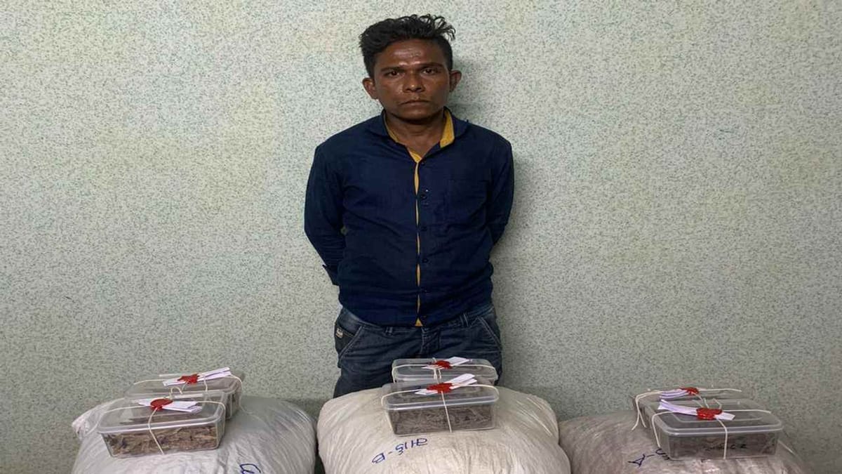 સુરત પોલીસે 4.5 લાખના ગાંજાના જથ્થા સાથે યુવકની ધરપકડ કરી ,આવી હતી મોડસ ઓપરેન્ડી