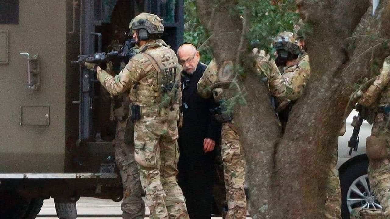 US: ટેક્સાસમાં બંધક સંકટ સમાપ્ત, હુમલાખોરને FBIએ કર્યો ઠાર, તમામ બંધકોને સુરક્ષિત કાઢ્યા બહાર