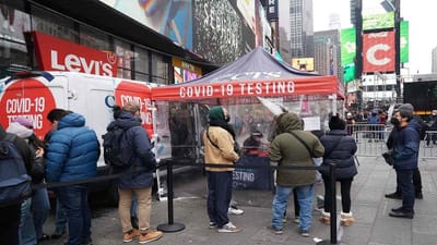 અમેરિકામાં કોરોનાનો કહેર, છેલ્લા 24 કલાકમાં 10 લાખથી વધુ કેસ નોંધાયા, એક લાખથી વધુ દર્દીઓ હોસ્પિટલમાં દાખલ