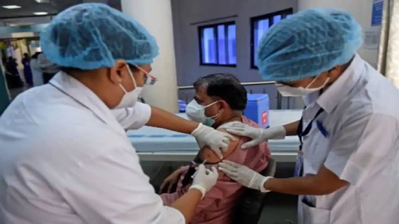 Surat: એક વર્ષમાં 34.32 લાખ લોકોને રસી આપવાના લક્ષ્યાંક સામે મહાનગરપાલિકાની 122.75 ટકા સિદ્ધિ
