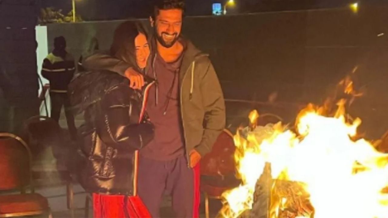 Vicky Kaushal – Katrina Kaif Lohri Photos: વિક્કી અને કેટરીનાએ સાથે મનાવી પ્રથમ લોહરી, જુઓ Photos